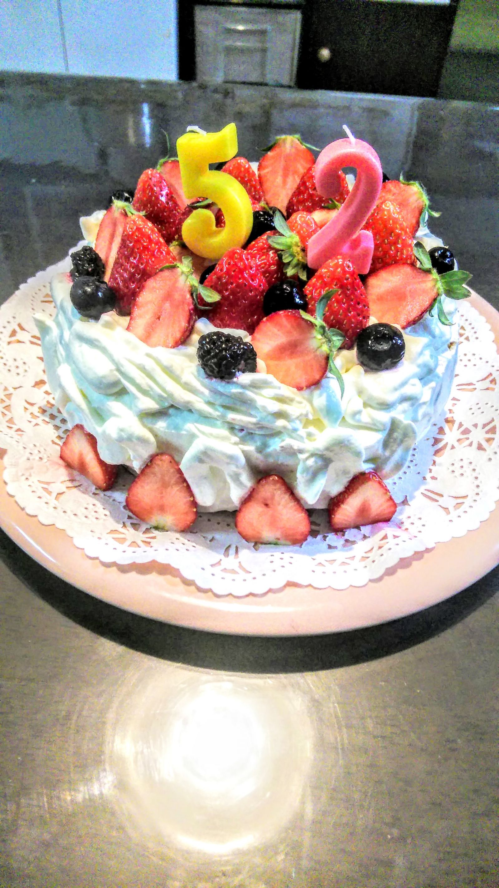 小樽 52歳のバースデーケーキです 北海道札幌小樽観光タクシーsightseeingtaxi高橋ジャンボタクシー