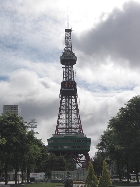 札幌『テレビ塔』です。【札幌観光貸切チャータータクシー】