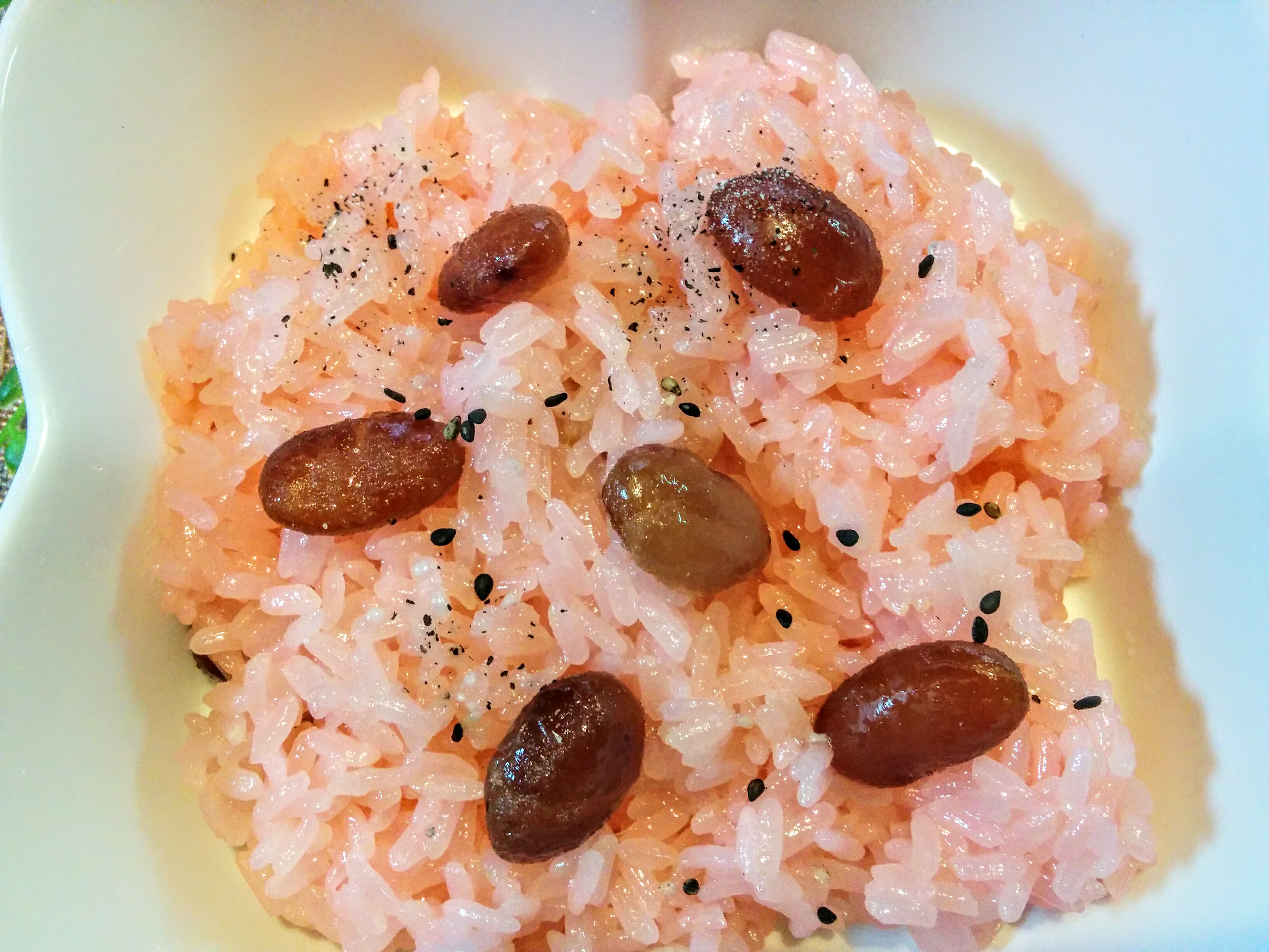 北海道風＼(◎o◎)／！甘納豆のお赤飯グルメ案内です。【小樽】